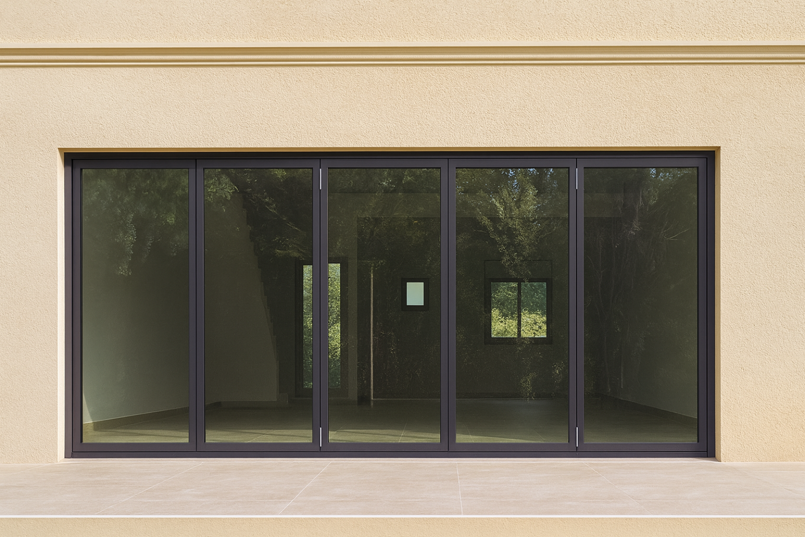 Installation d’une baie vitrée accordéon en aluminium de 5m sur Eyguières, avec ouverture extérieure et double vitrage feuilleté