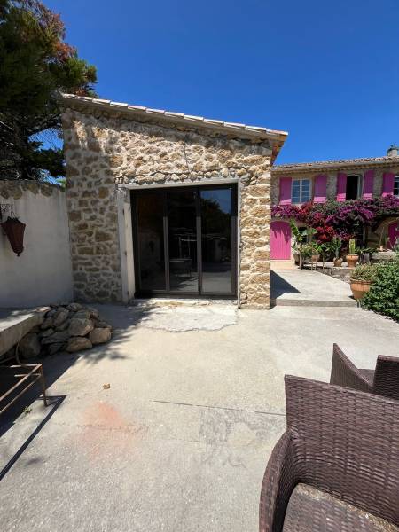 Pose en tunnel de porte pliante en aluminium 3 vantaux près de Pélissanne (13)